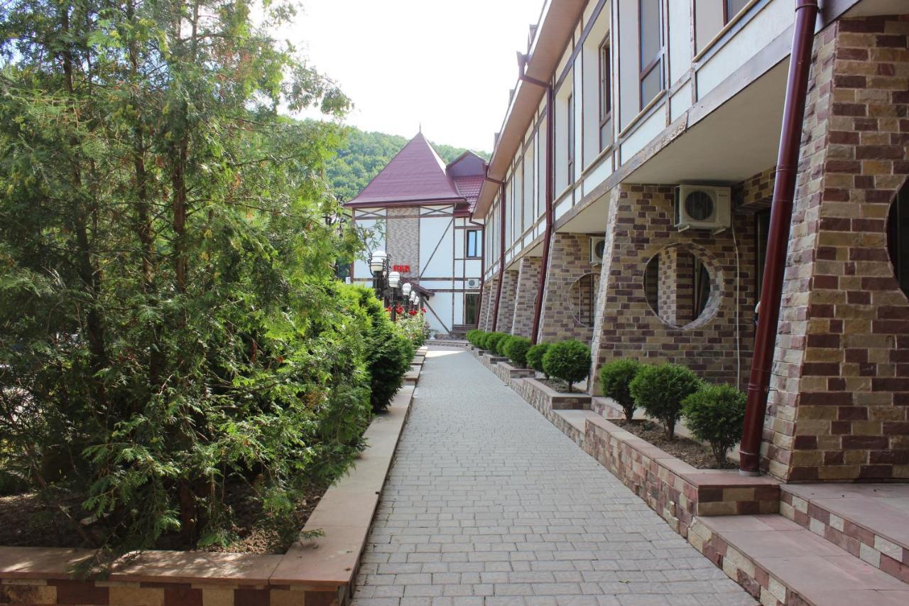 Mishyn-City Hotel Dobrovlyany Bagian luar foto