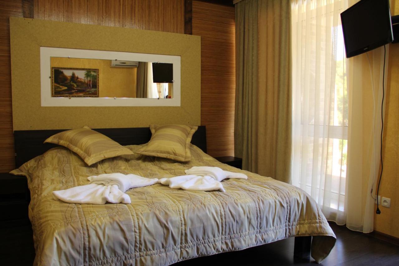 Mishyn-City Hotel Dobrovlyany Bagian luar foto