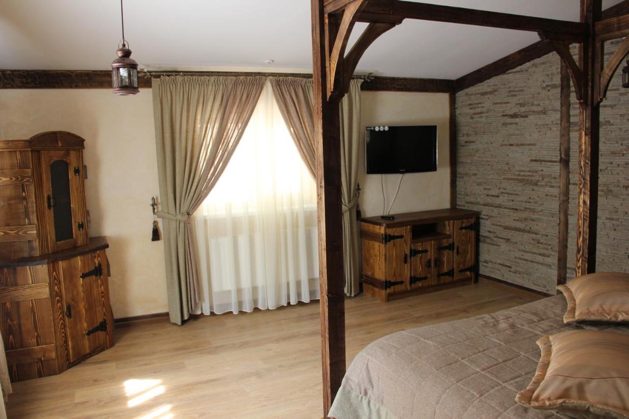 Mishyn-City Hotel Dobrovlyany Bagian luar foto