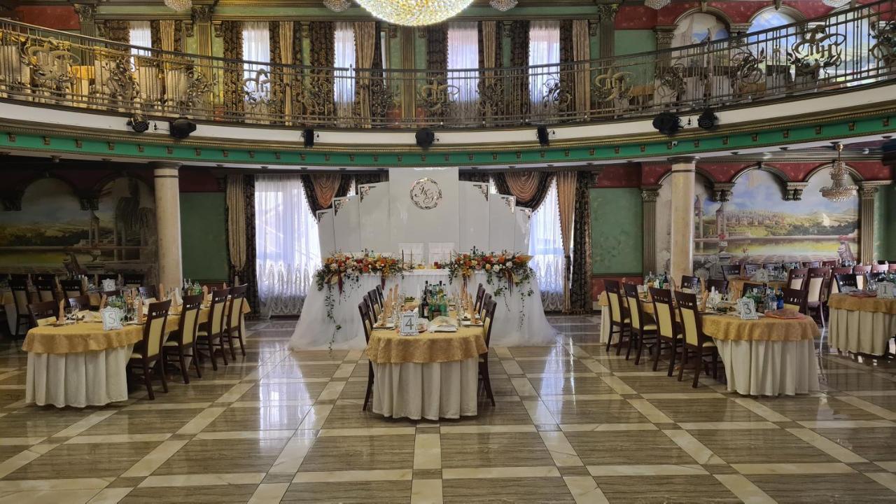 Mishyn-City Hotel Dobrovlyany Bagian luar foto