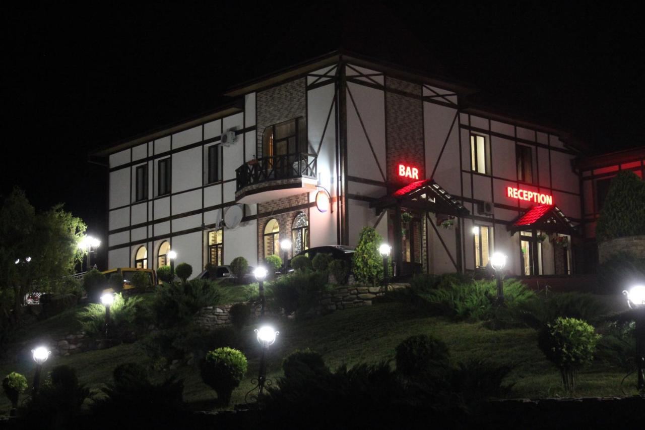 Mishyn-City Hotel Dobrovlyany Bagian luar foto