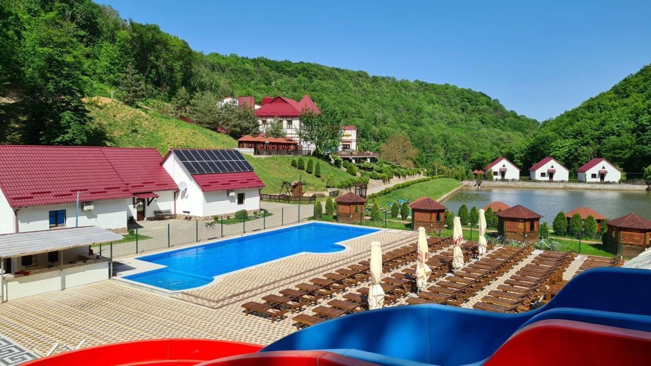 Mishyn-City Hotel Dobrovlyany Bagian luar foto