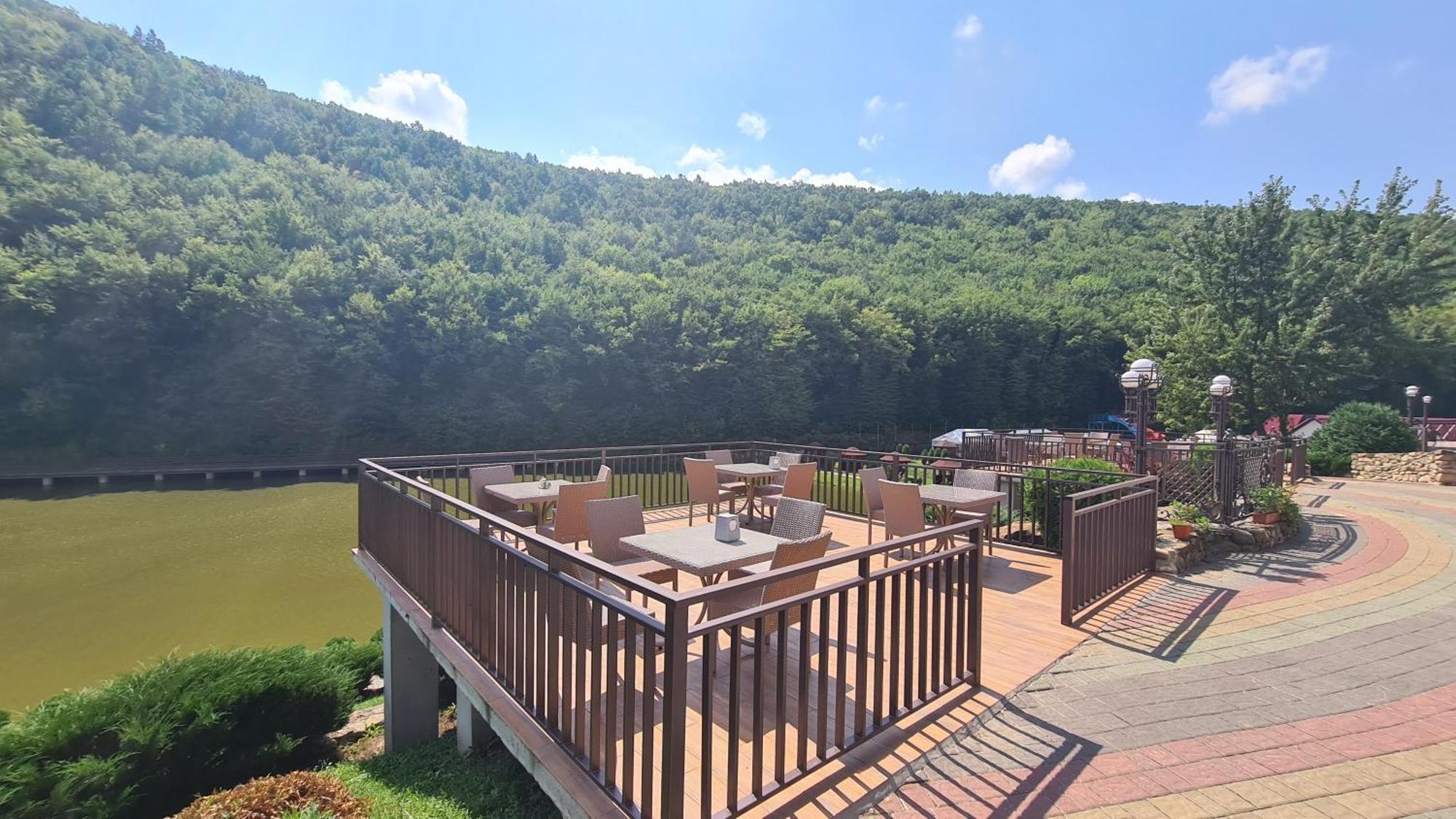 Mishyn-City Hotel Dobrovlyany Bagian luar foto