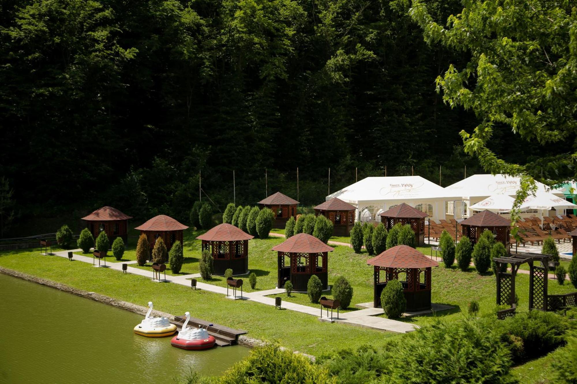 Mishyn-City Hotel Dobrovlyany Bagian luar foto