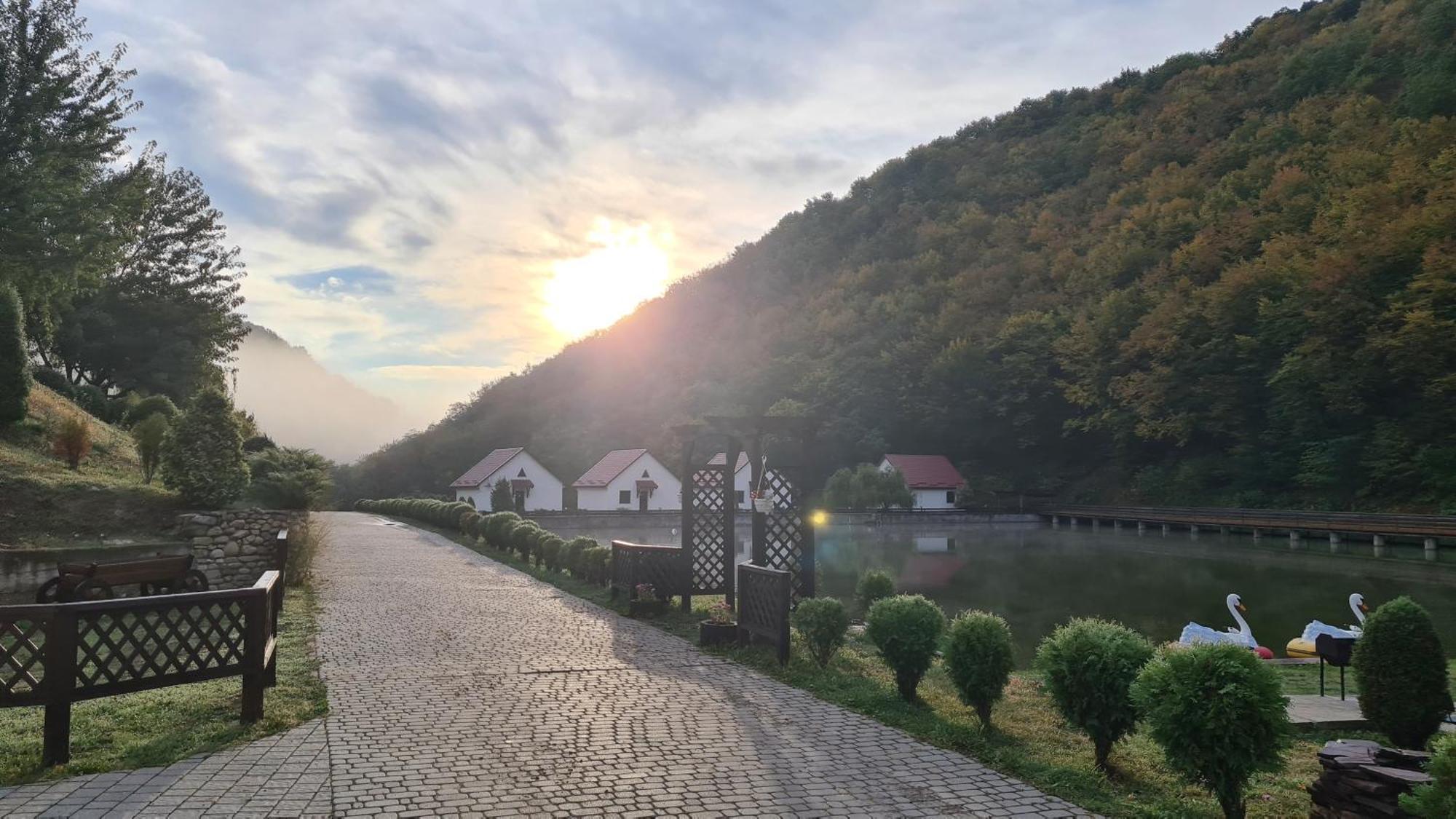 Mishyn-City Hotel Dobrovlyany Bagian luar foto