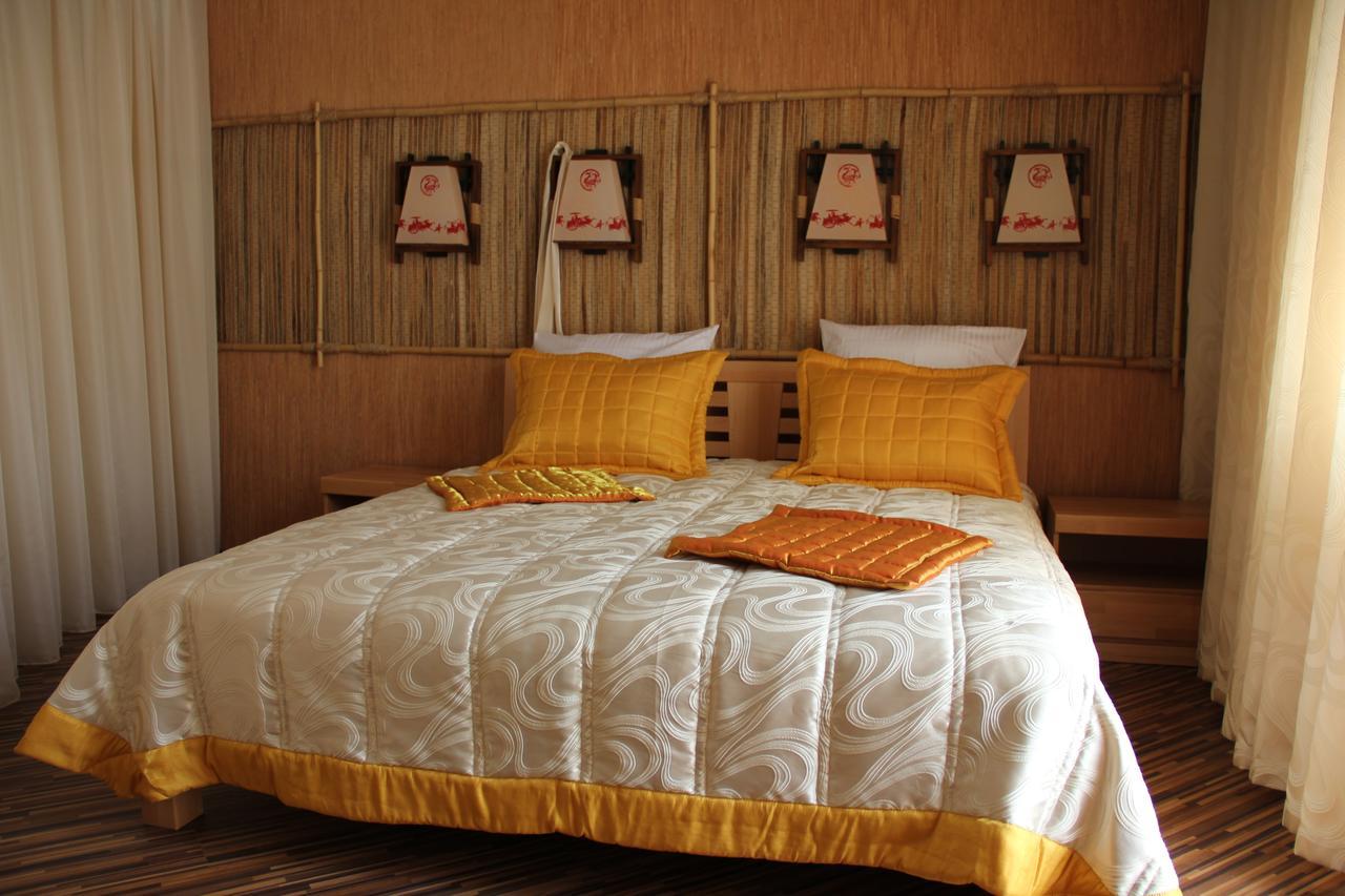 Mishyn-City Hotel Dobrovlyany Bagian luar foto